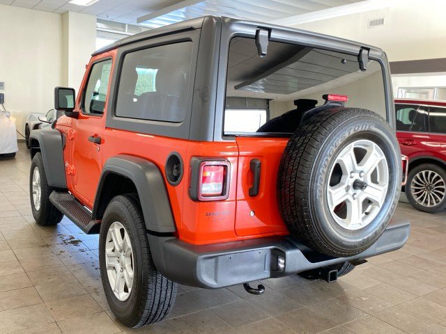 Used 2020 Jeep Wrangler Sport AWD/4WD image 2