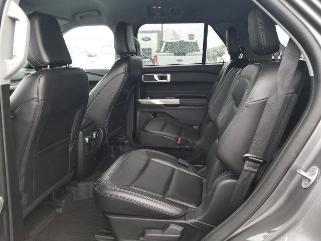 Certified 2022 Ford Explorer XLT w/ Equipment Group 202A AWD/4WD image 15