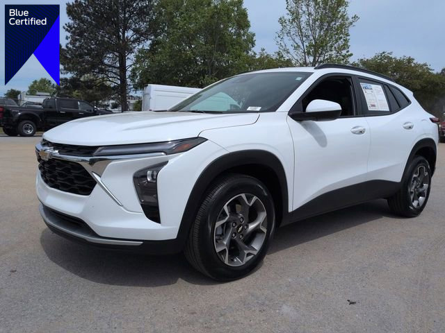 Used 2025 Chevrolet Trax LT w/ LT Convenience Package image 1