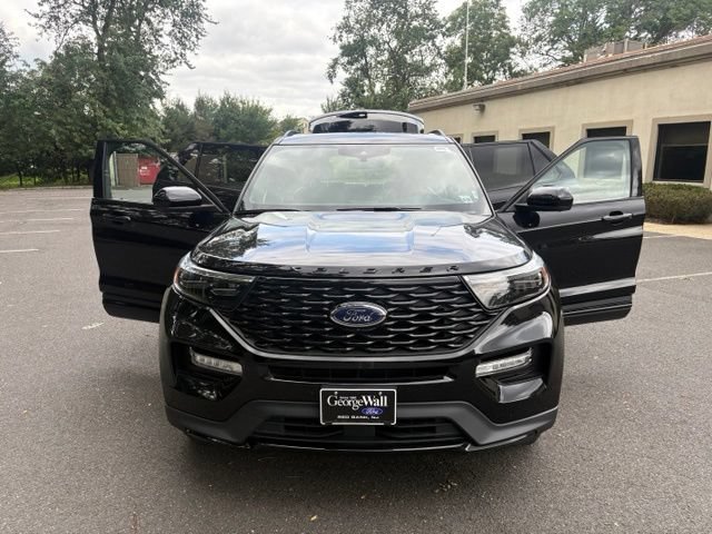 Certified 2023 Ford Explorer ST-Line w/ Class IV Trailer Tow Package AWD/4WD image 37
