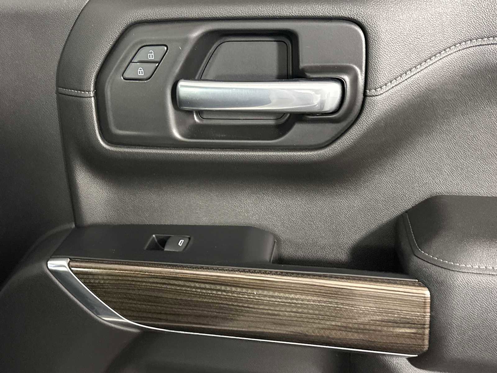 Used 2021 Chevrolet Silverado 1500 RST w/ Z71 Off-Road Package image 18