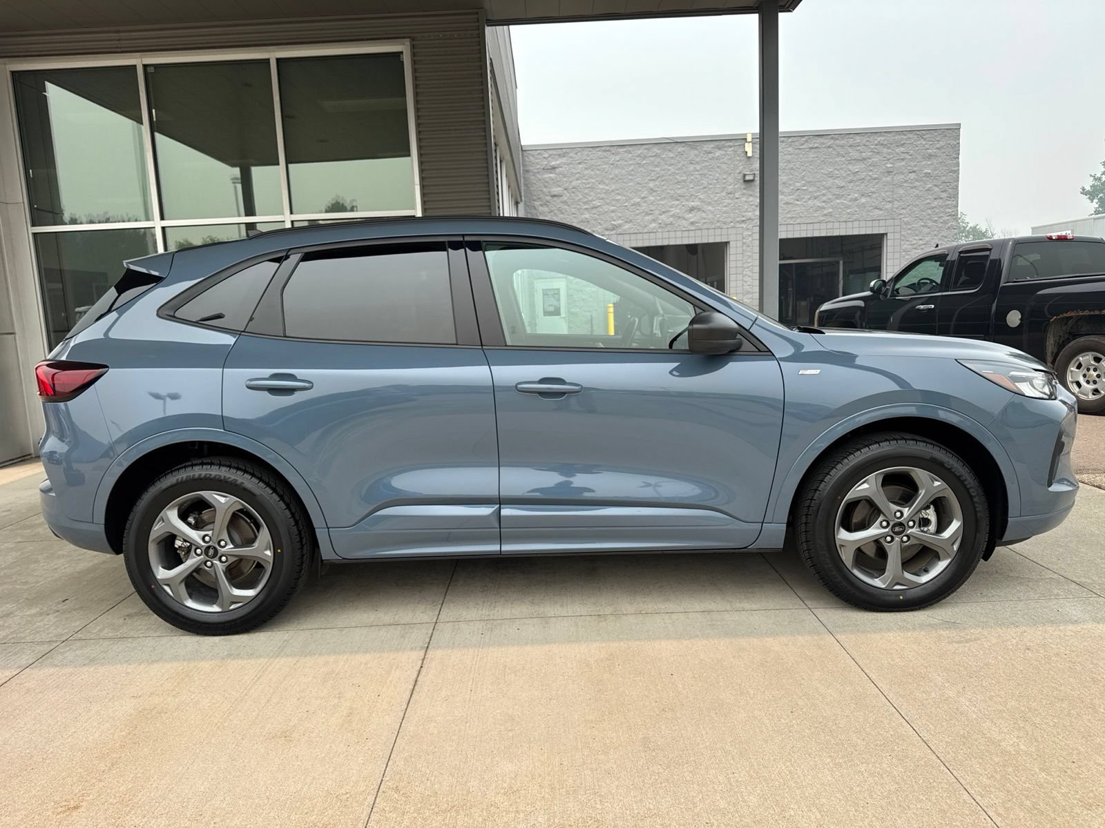Certified 2024 Ford Escape ST-Line w/ Tech Pack #1 AWD/4WD image 9