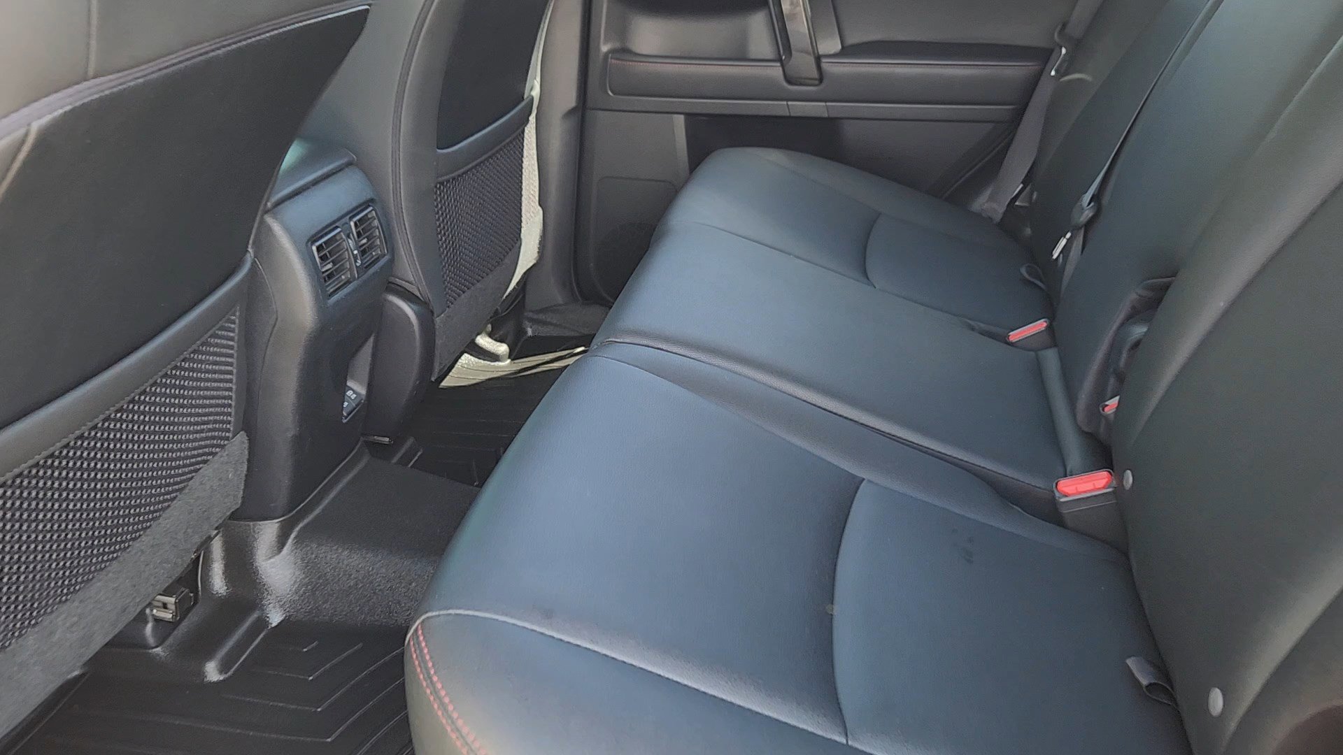 Used 2021 Toyota 4Runner TRD Off-Road Premium w/ Moonroof Package AWD/4WD image 24