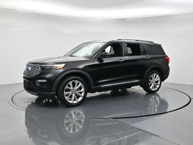 Certified 2024 Ford Explorer Platinum w/ Technology Package AWD/4WD image 5