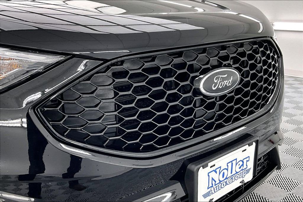 Certified 2024 Ford Edge ST-Line AWD/4WD image 28