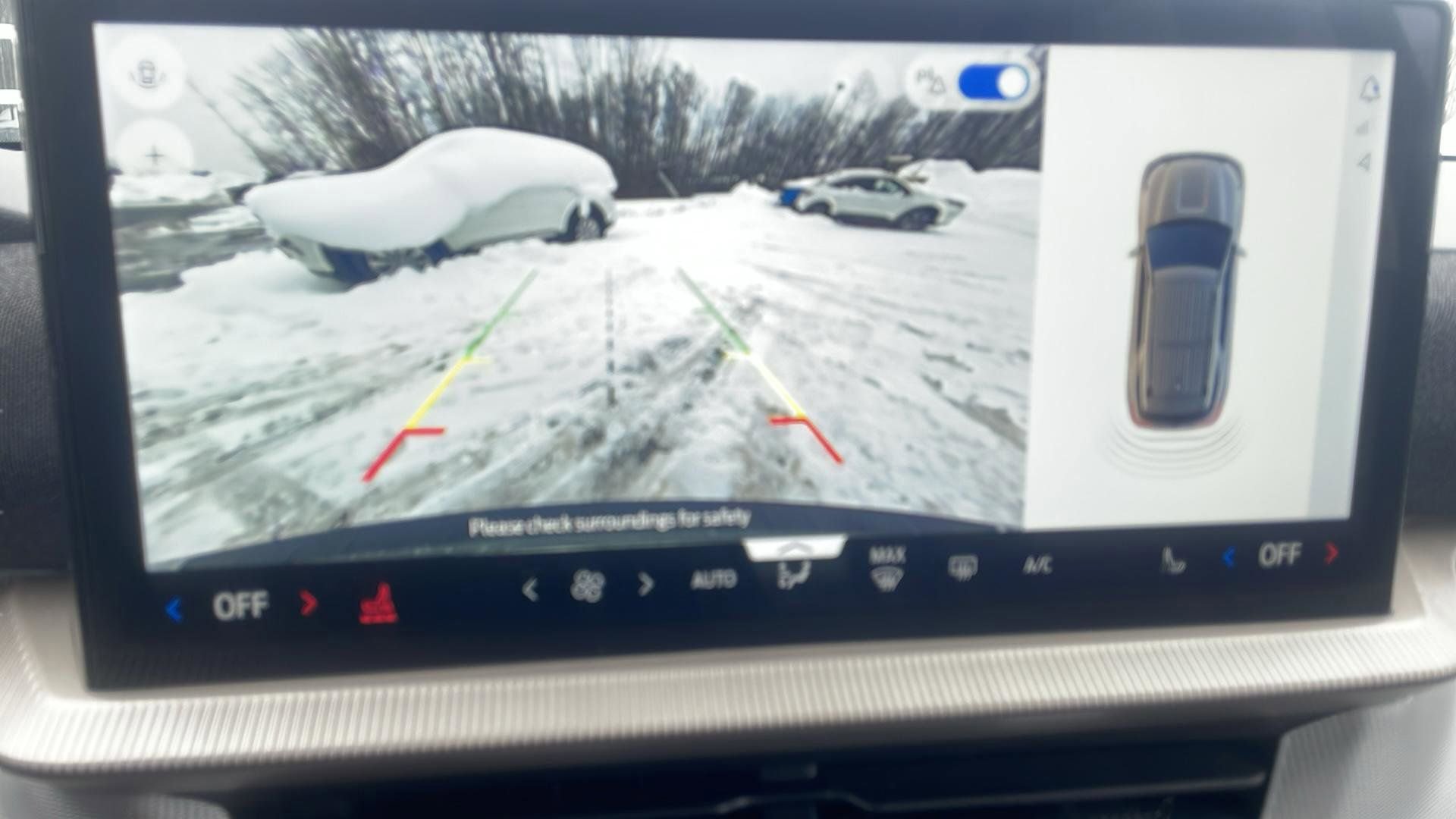 Certified 2025 Ford Explorer Active image 18