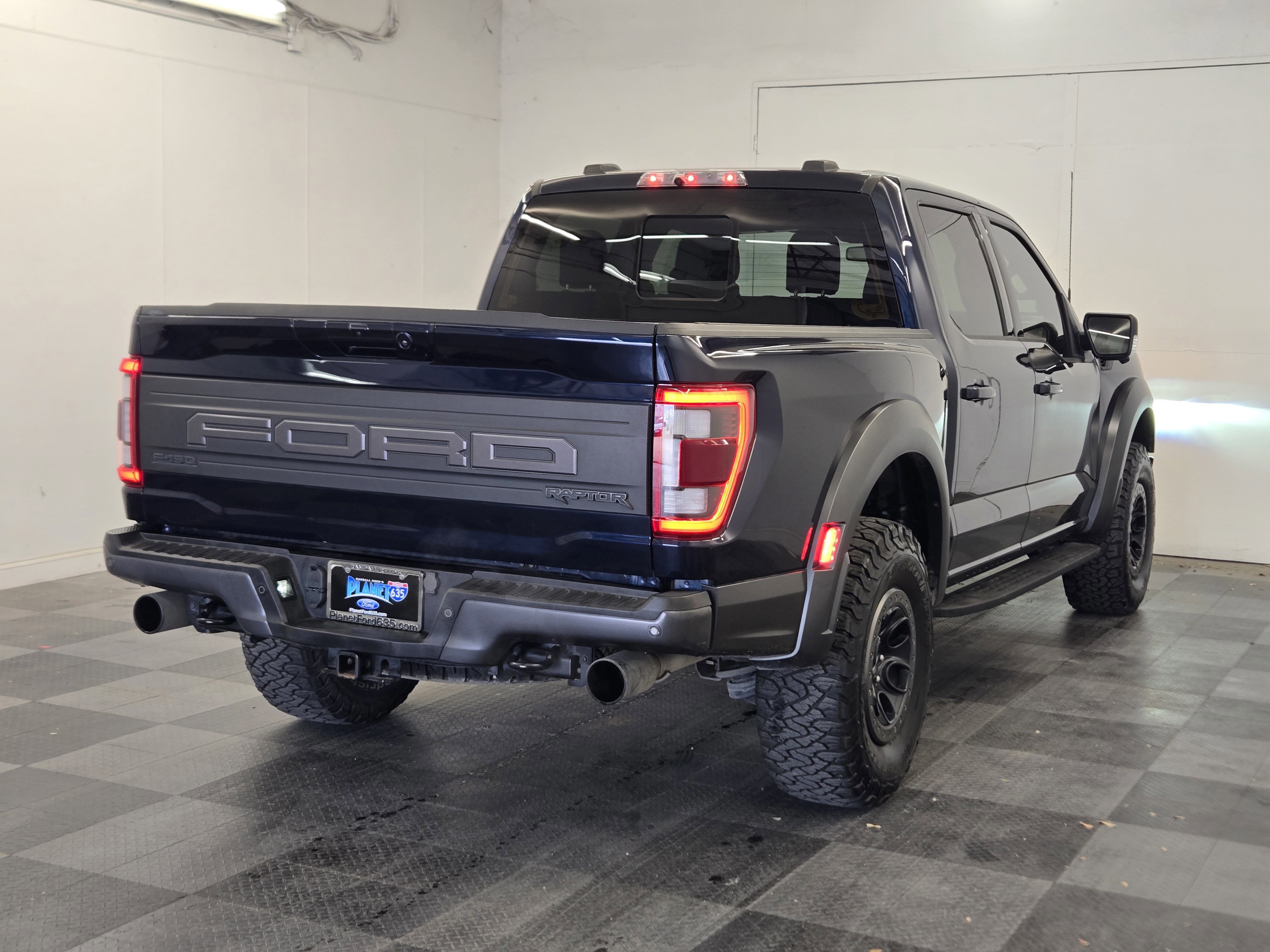 Certified 2023 Ford F150 Raptor w/ Raptor Carbon Fiber Package image 4