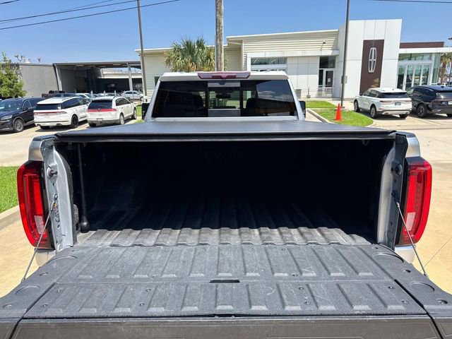 Used 2022 GMC Sierra 3500 SLT w/ SLT Premium Package image 9