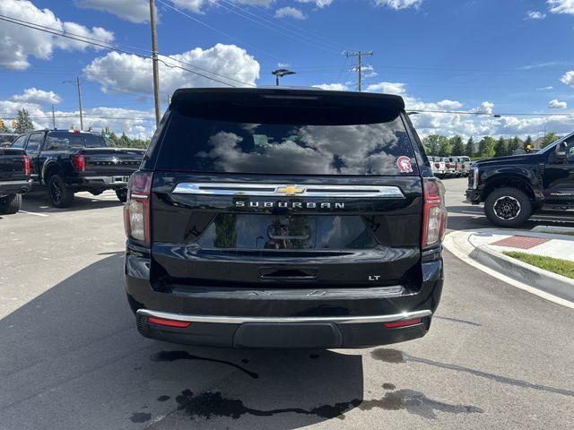 Used 2022 Chevrolet Suburban LT AWD/4WD image 3