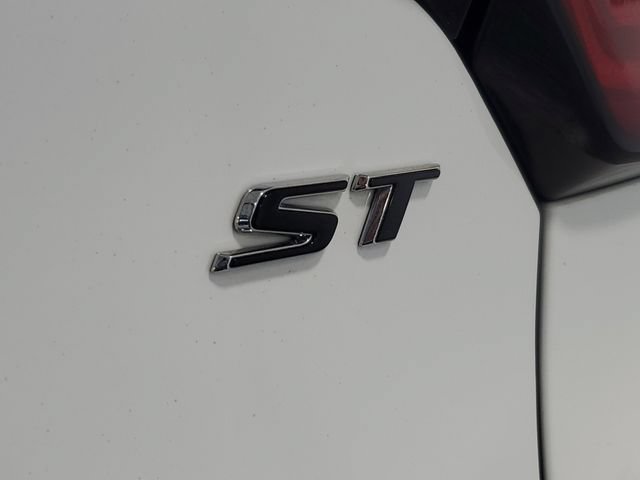 Used 2024 Buick Encore GX Sport Touring w/ Comfort Package AWD/4WD image 7