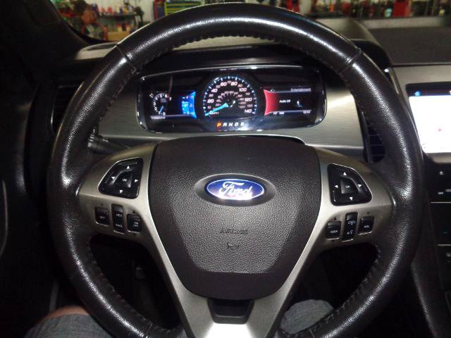 Certified 2018 Ford Taurus SEL w/ Equipment Group 201A AWD/4WD image 12