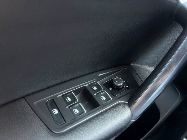 Used 2021 Volkswagen Tiguan SE R-Line FWD image 20
