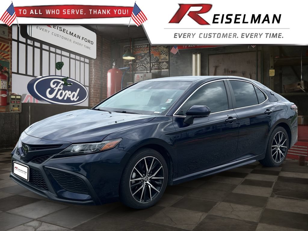 Used 2022 Toyota Camry SE