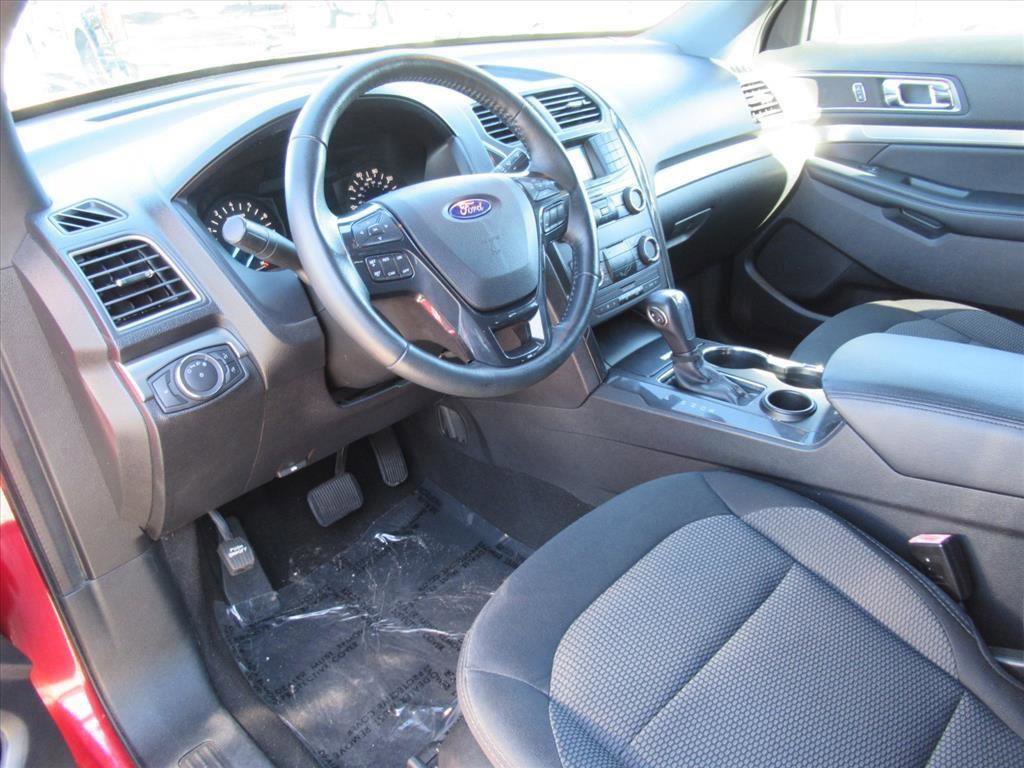 Certified 2019 Ford Explorer XLT image 15