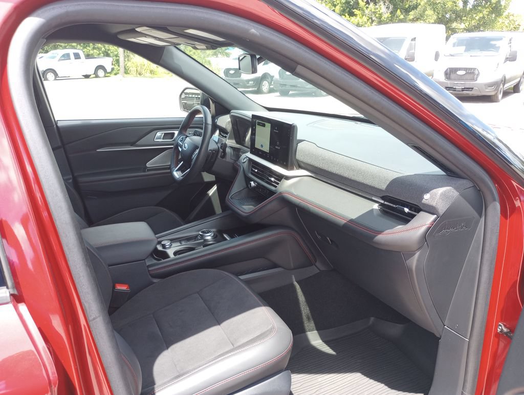 Certified 2025 Ford Explorer ST RWD image 11