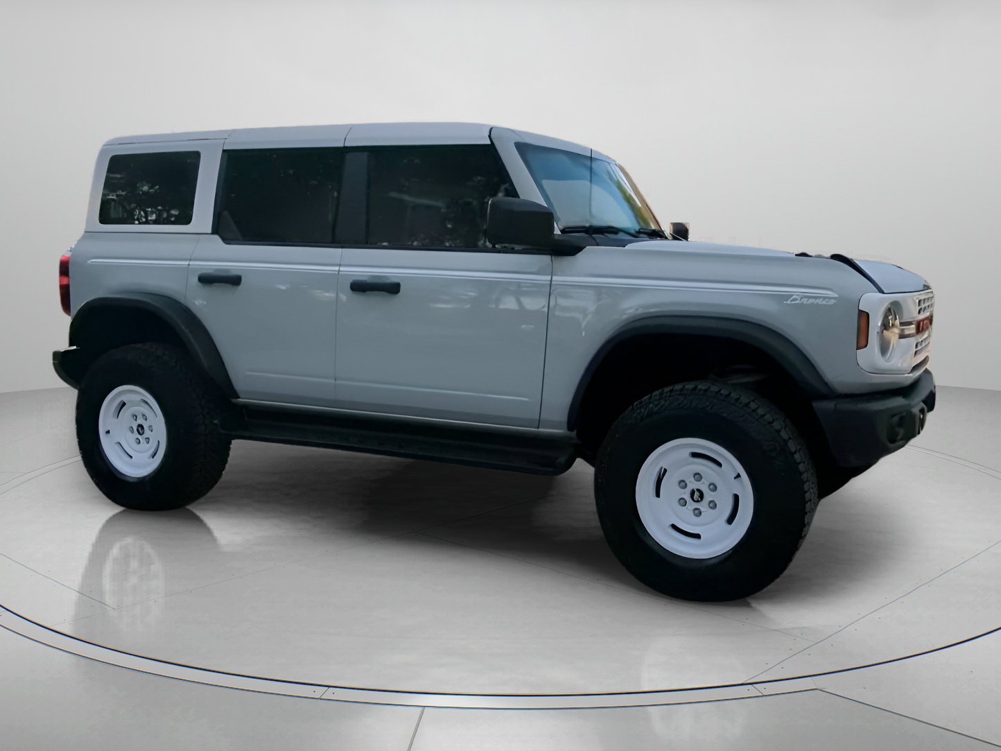 Certified 2026 Ford Bronco Heritage Edition AWD/4WD image 36