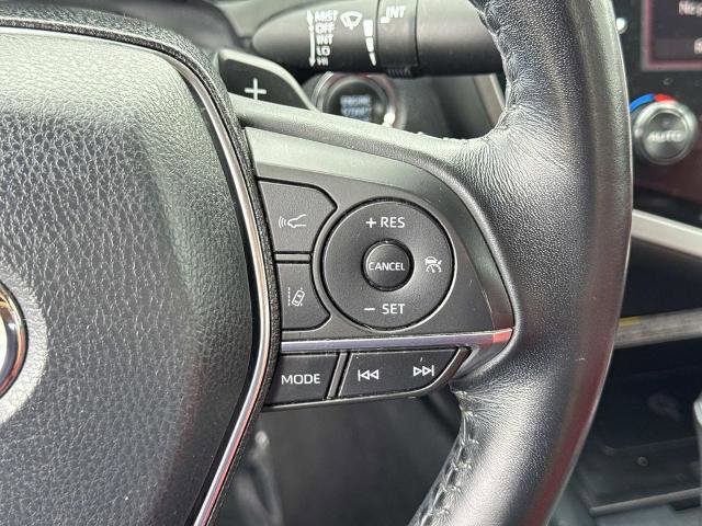 Used 2019 Toyota Camry XSE w/ Navigation Package FWD image 11