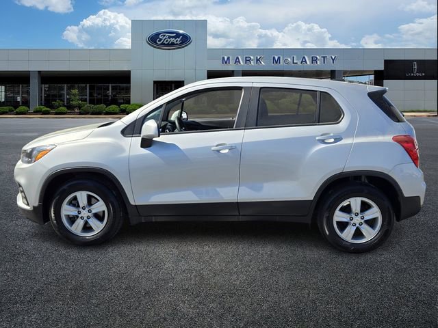 Used 2022 Chevrolet Trax LS w/ Tint and Cruise Package image 6