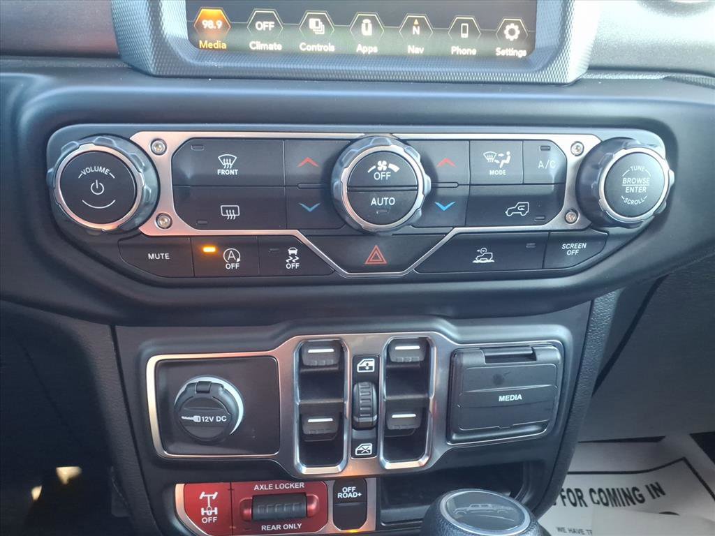 Used 2022 Jeep Gladiator Mojave w/ Trailer Tow Package image 19