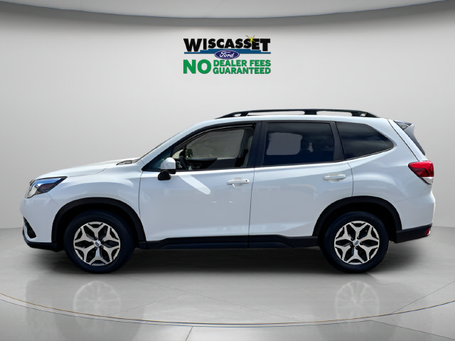 Used 2024 Subaru Forester Premium AWD/4WD image 2