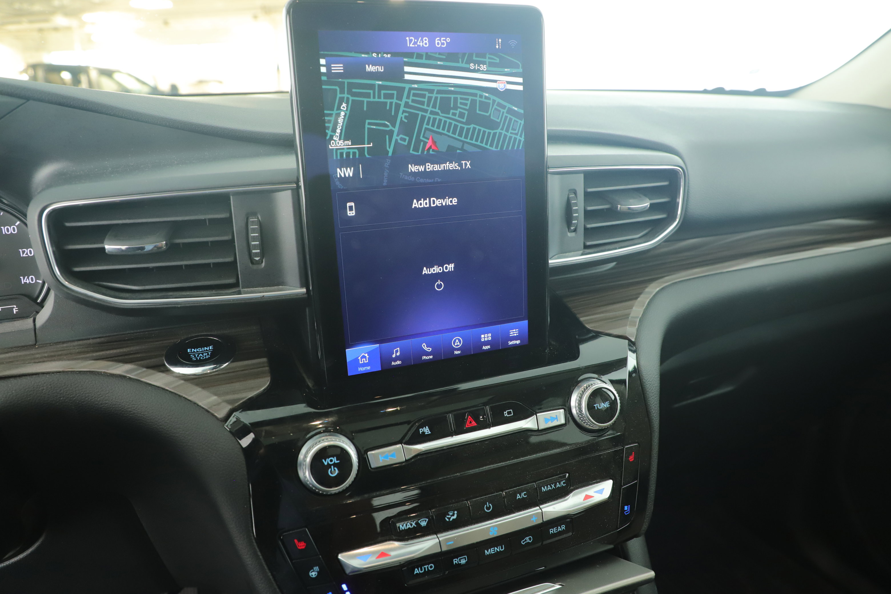 Certified 2022 Ford Explorer Limited w/ Limited Technology Package image 12