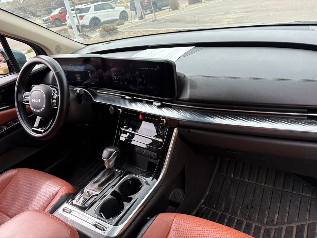 Used 2023 Kia Carnival SX Prestige image 28
