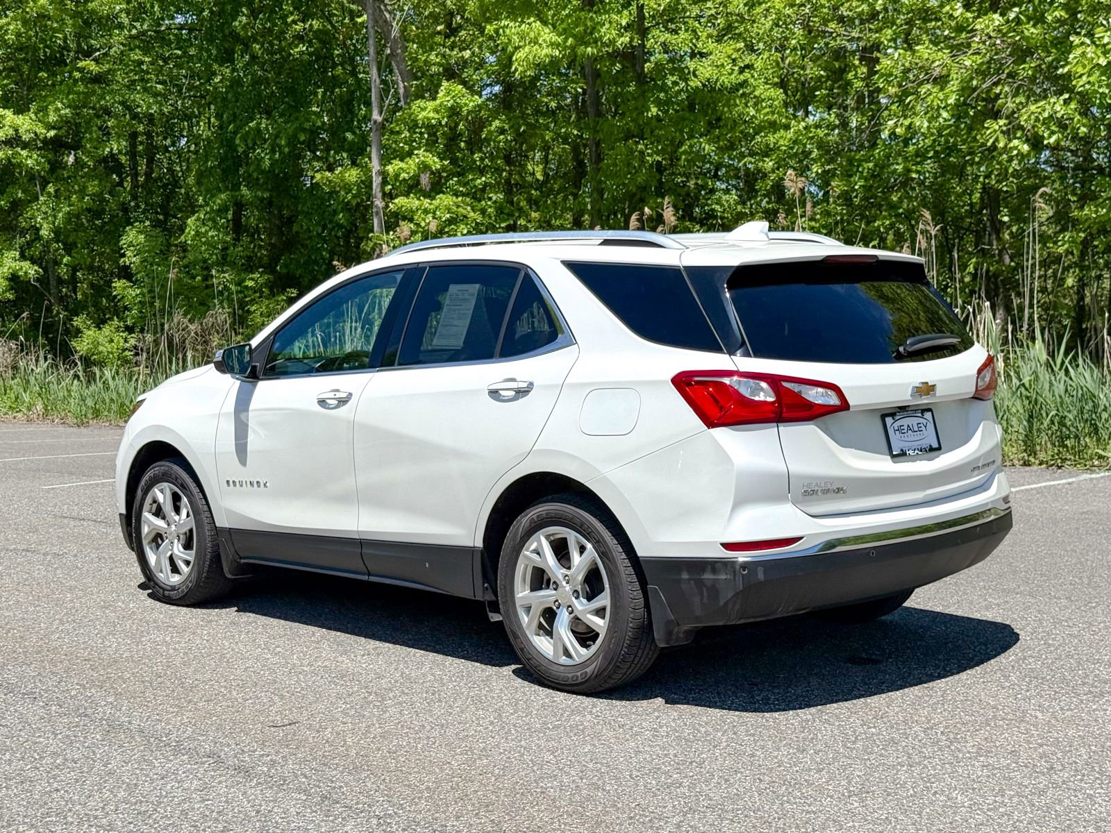Used 2021 Chevrolet Equinox Premier AWD/4WD image 4