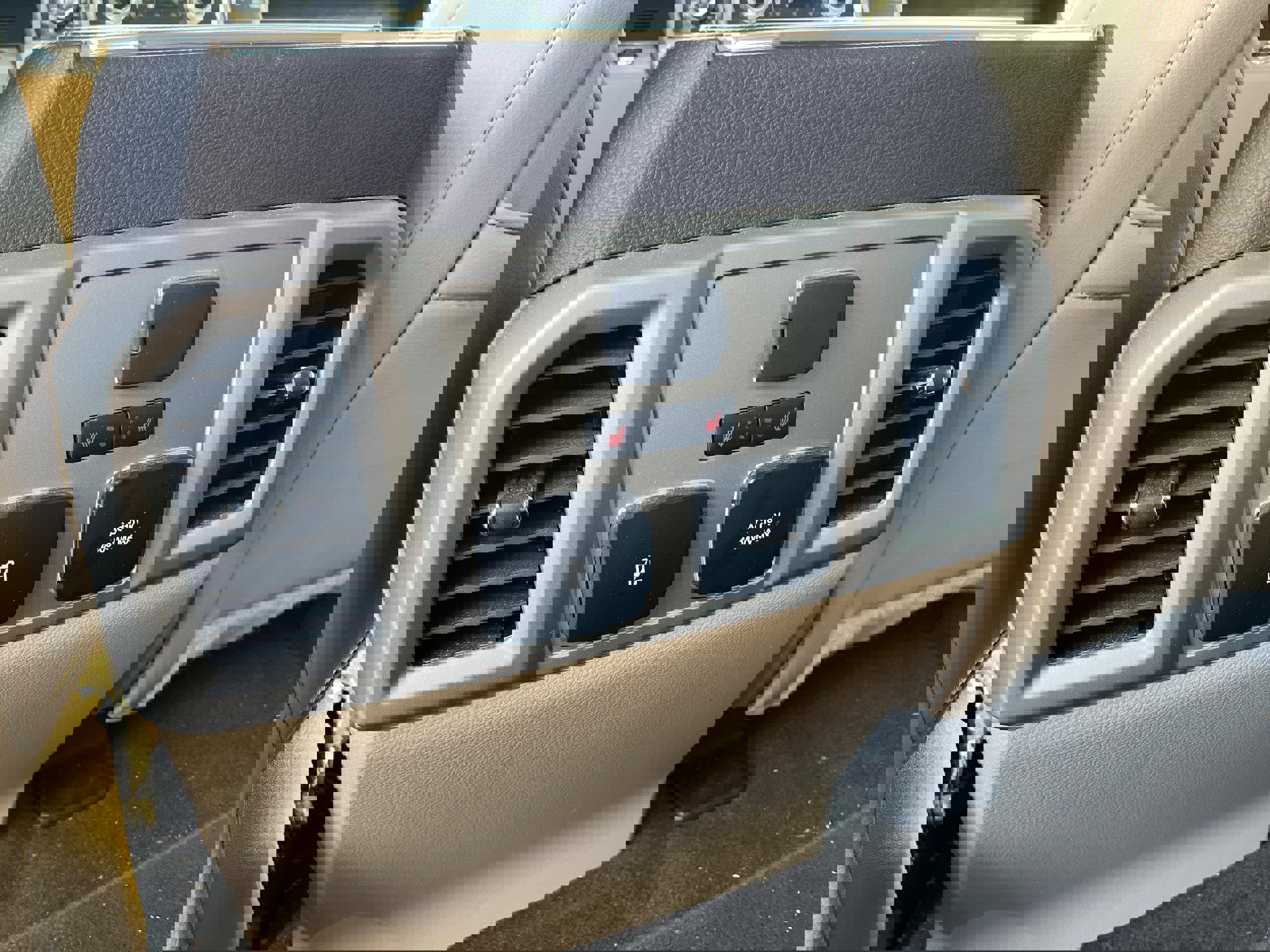 Certified 2019 Ford F150 Lariat w/ Equipment Group 502A Luxury image 11