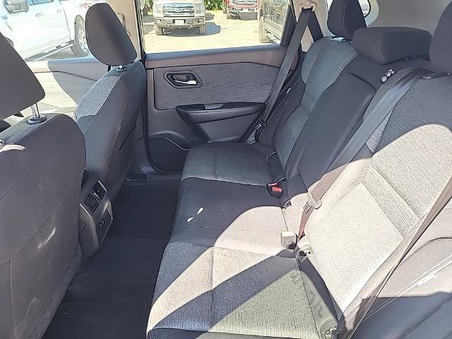 Used 2023 Nissan Rogue SV image 11