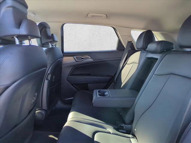 Used 2024 Kia Sportage EX image 17