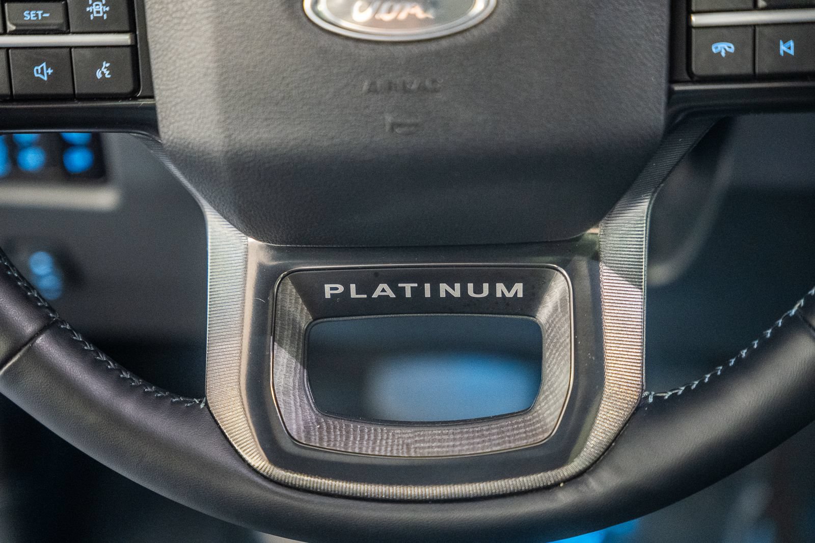 Certified 2025 Ford F250 Platinum AWD/4WD image 40