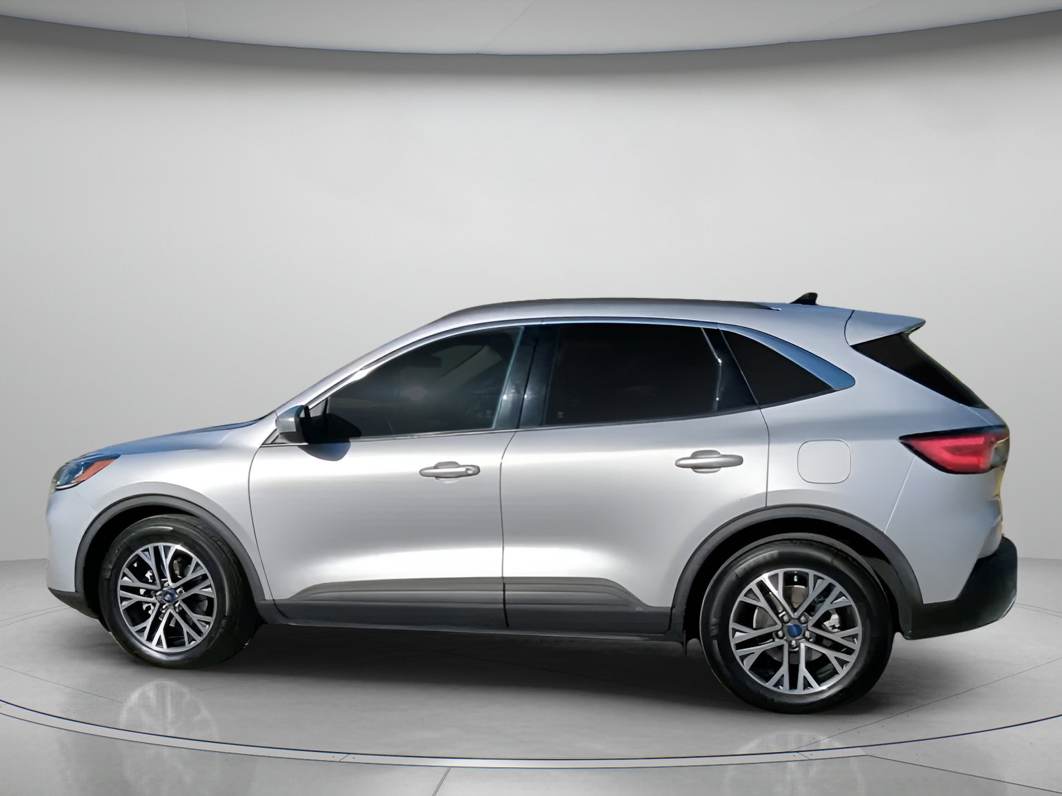 Certified 2020 Ford Escape SEL image 16