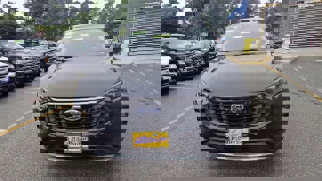 Certified 2023 Ford Escape SE w/ PHEV Premium Package image 13