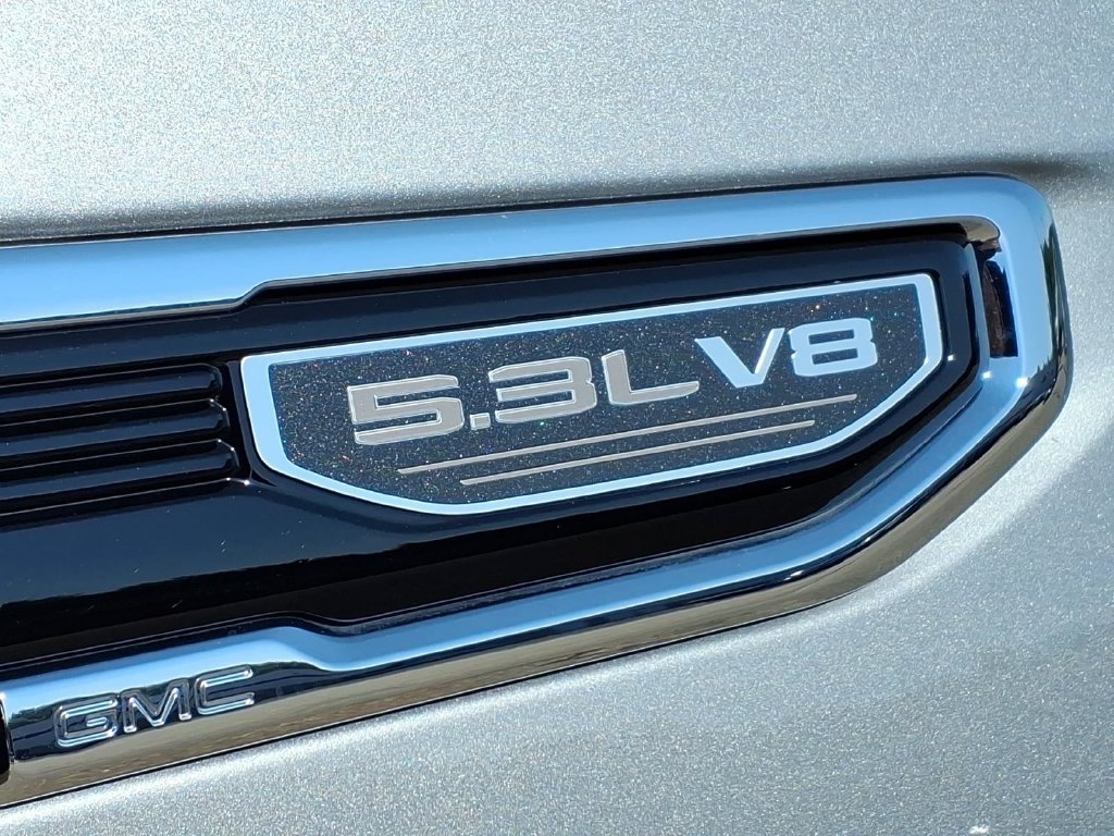 Used 2025 GMC Sierra 1500 SLT AWD/4WD image 10