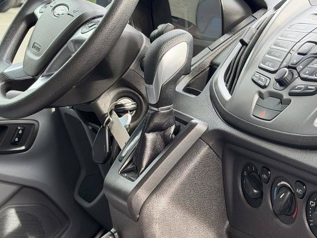 Certified 2019 Ford Transit 250 130 Medium Roof RWD image 26