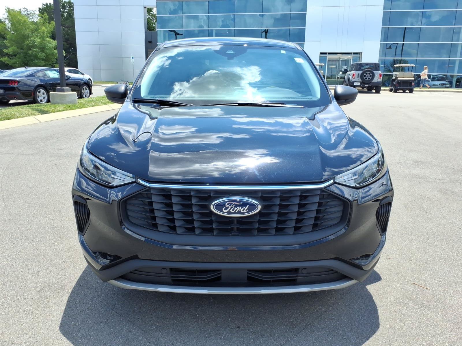 Certified 2023 Ford Escape Active w/ Cold Weather Package FWD image 8