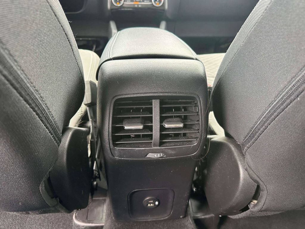 Certified 2022 Ford Escape SE w/ Convenience Package AWD/4WD image 11