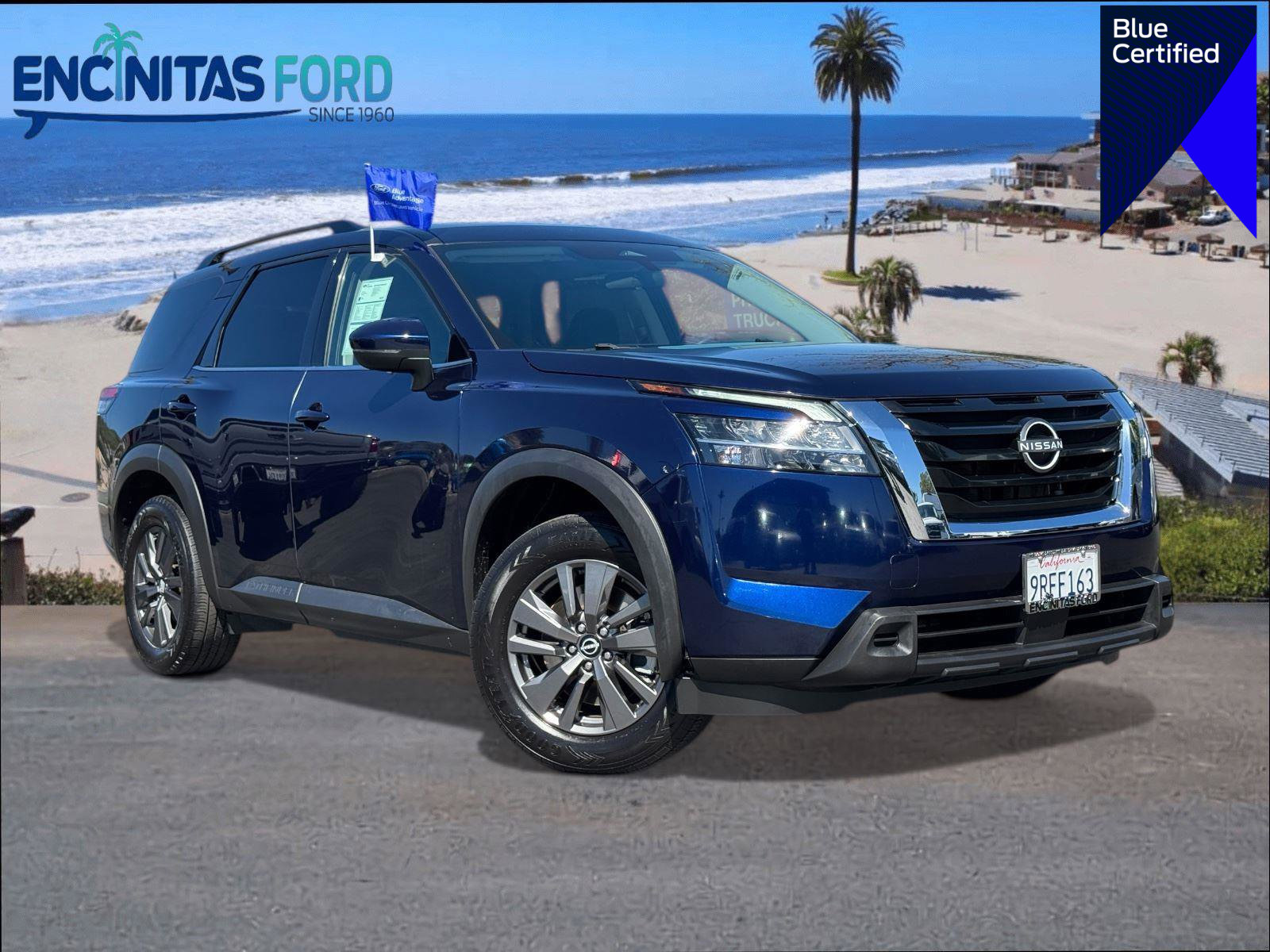 Used 2022 Nissan Pathfinder SV image 1