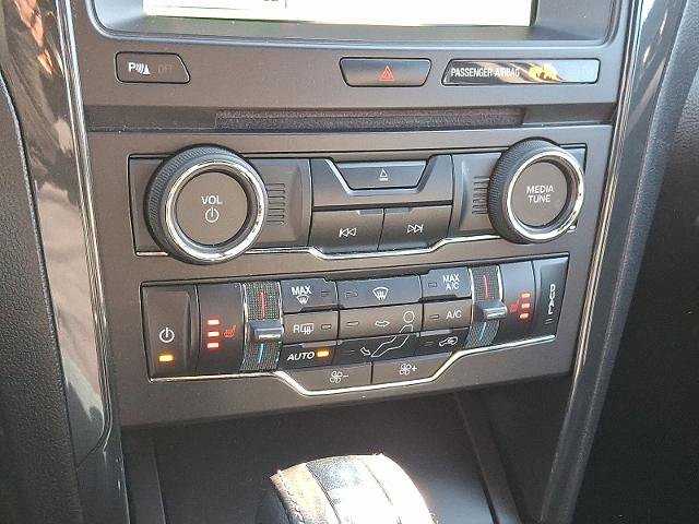 Certified 2018 Ford Explorer XLT w/ Equipment Group 202A image 15