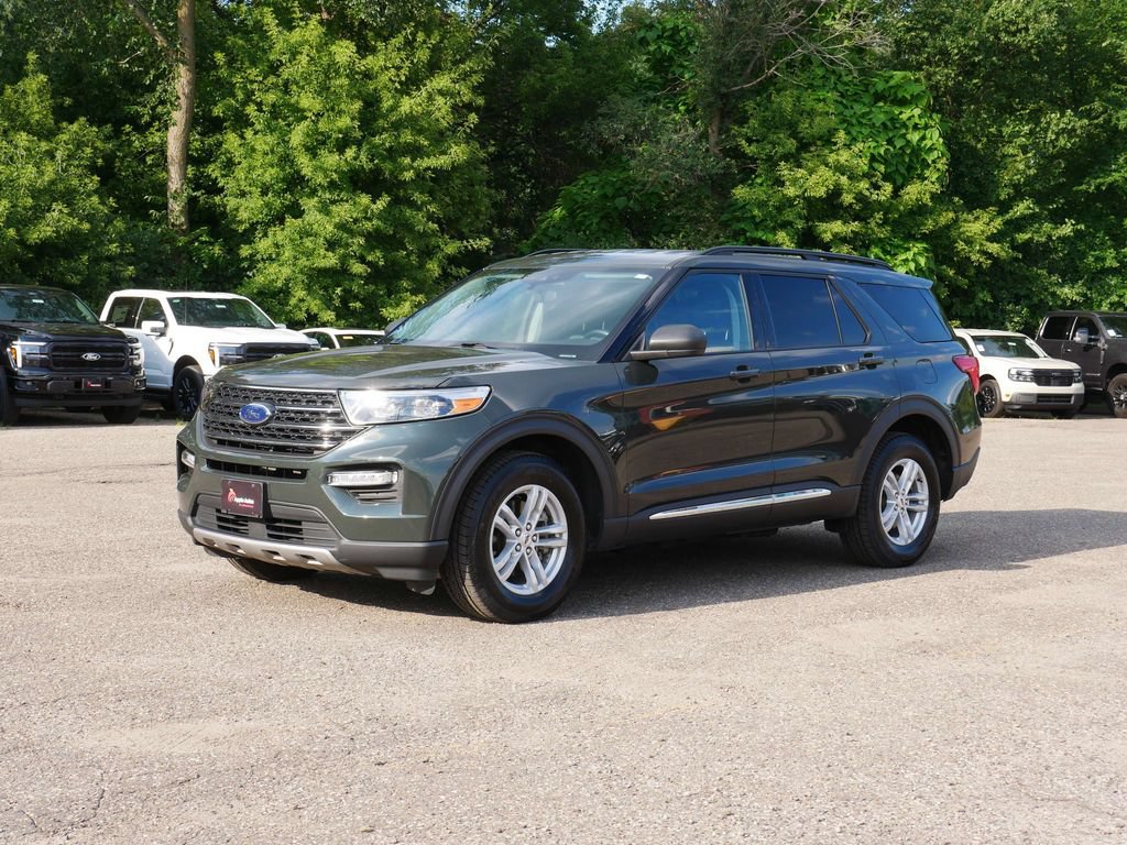 Certified 2023 Ford Explorer XLT w/ Equipment Group 202A AWD/4WD image 6
