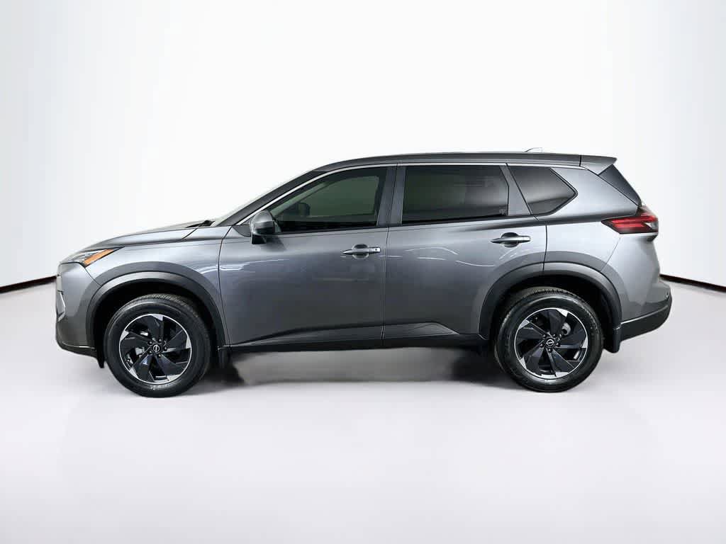 Used 2024 Nissan Rogue SV FWD image 3