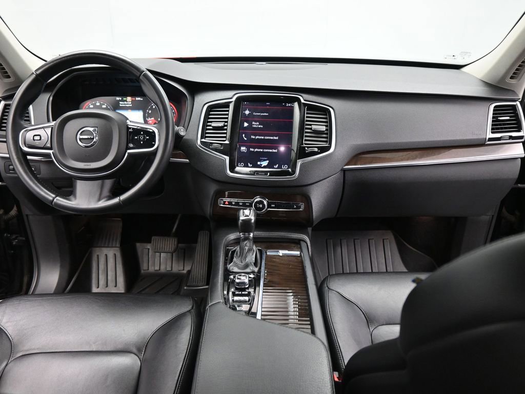 Used 2017 Volvo XC90 T5 Momentum w/ Vision Package image 45