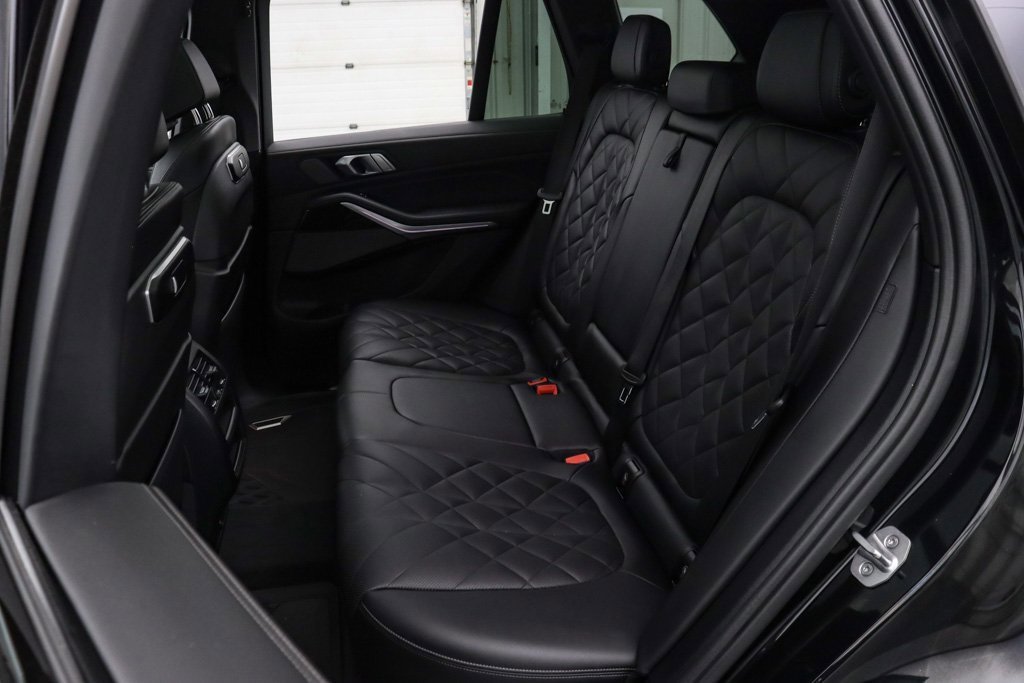 Used 2024 BMW X5 sDrive40i w/ M Sport Package image 20