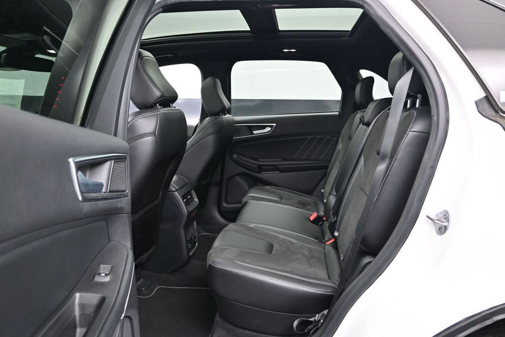 Certified 2022 Ford Edge ST w/ Equipment Group 401A AWD/4WD image 21