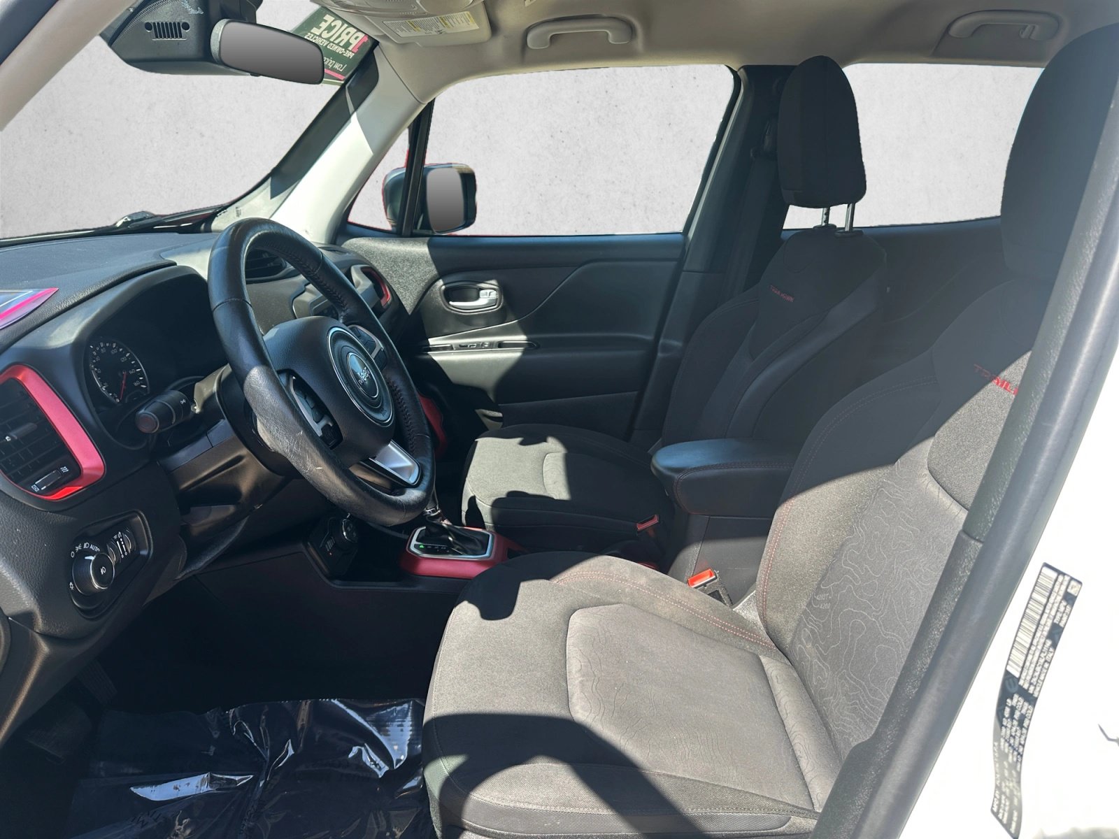 Used 2020 Jeep Renegade Trailhawk w/ Cold Weather Group AWD/4WD image 11