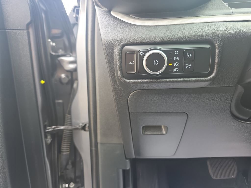 Certified 2023 Ford Explorer XLT w/ Equipment Group 202A image 19