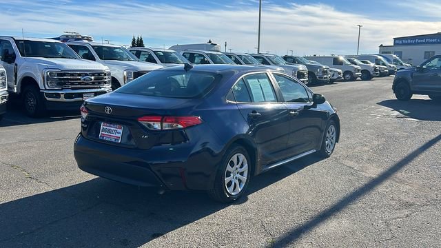 Used 2023 Toyota Corolla LE FWD image 3