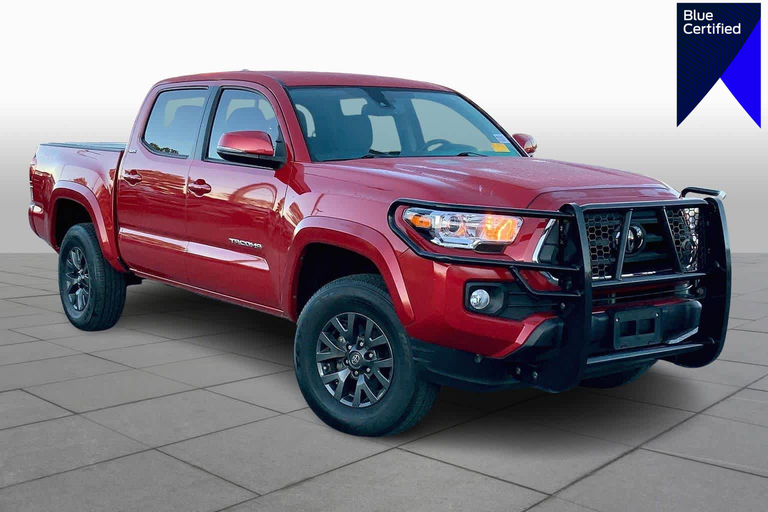 Used 2023 Toyota Tacoma SR5 w/ Technology Package image 1
