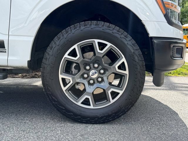 Certified 2025 Ford F150 XL RWD image 30