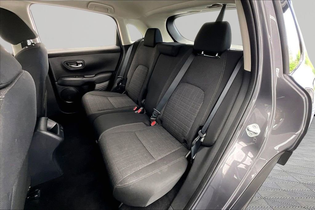 Used 2025 Honda HR-V LX image 26